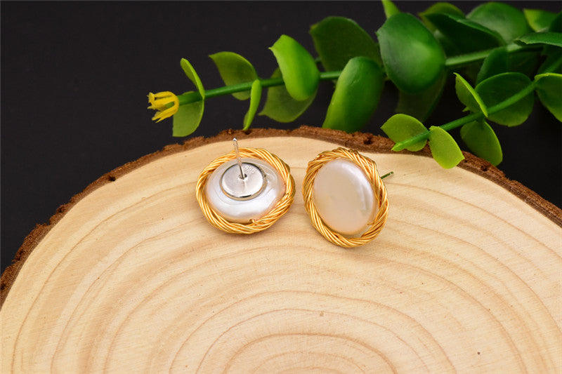 Boucles d'oreilles clous en perles baroques naturelles