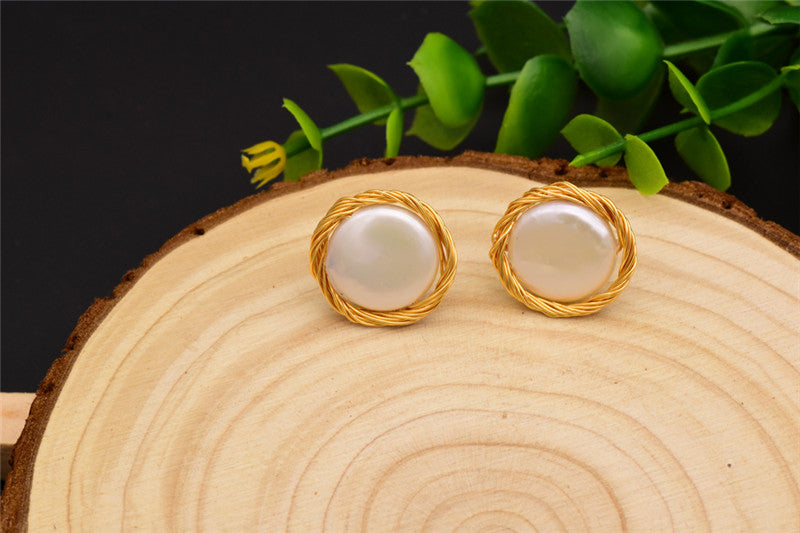 Boucles d'oreilles clous en perles baroques naturelles